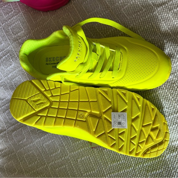 Sketchers Uno Night Shade Sneaker Neon Yellow 9 wide - Picture 4 of 9